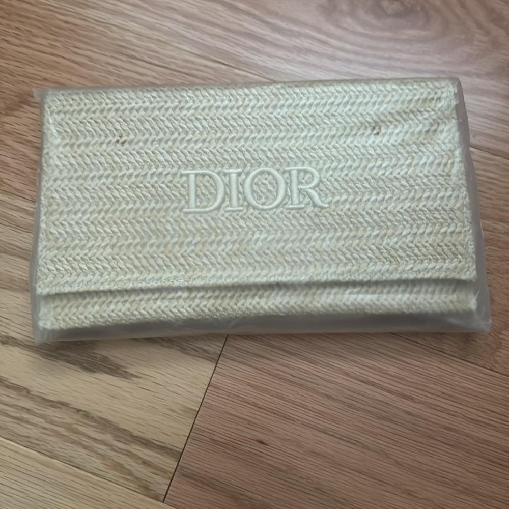 Dior Raffia Pouch - Picture 8 of 12